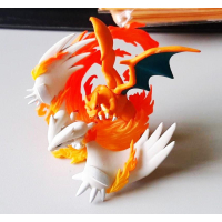 Pokemon TCG Reshiram & Charizard-GX Figure +/-6cm